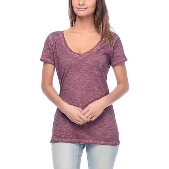 zine burgundy v-neck t-shirt - Picture 2 of 4